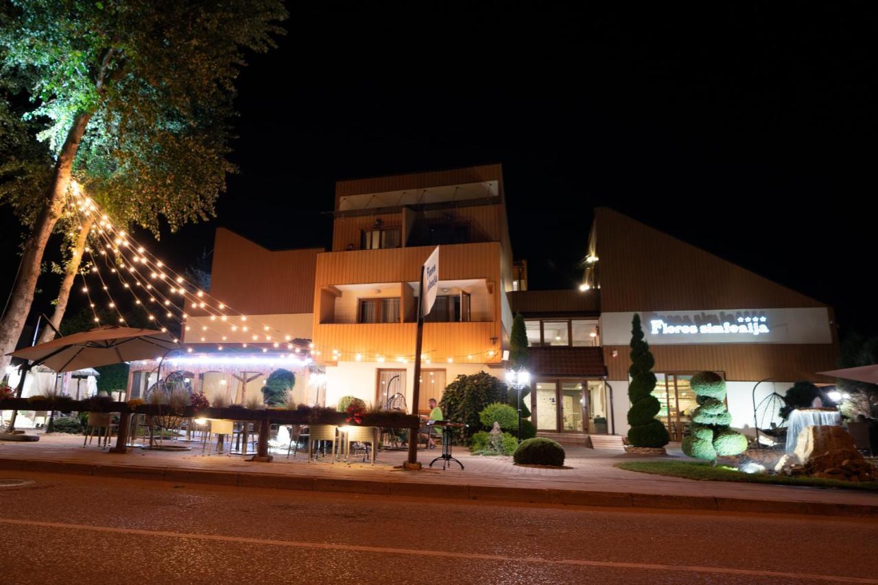 Floros Simfonija Hotel Šventoji Kültér fotó